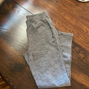 Lululemon gray sweatpants size 6